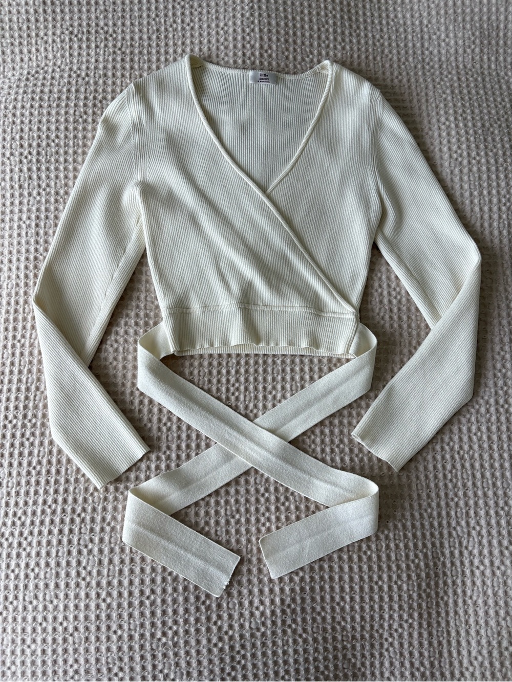 🍨 aritzia, little moon, all tied up - long sleeve, cream ribbed sweater 🍨